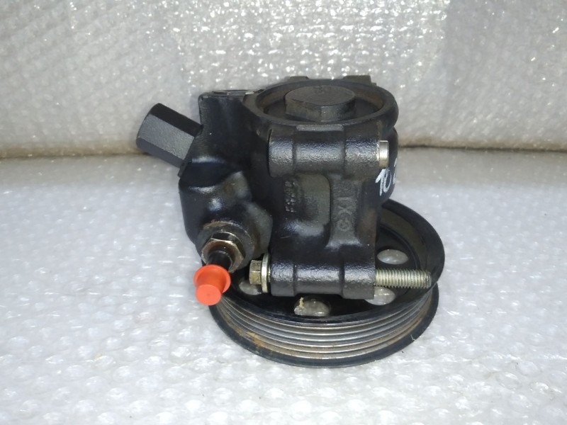 Recambio de bomba direccion para ford focus berlina (cak) ghia referencia OEM IAM HBDFX 0BB2912 