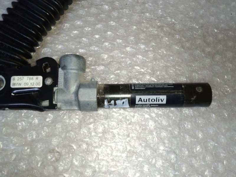 Recambio de pretensor airbag derecho para bmw serie 3 coupe (e46) 320 ci referencia OEM IAM 8257788R  