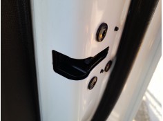 CERRADURA PUERTA DELANTERA DERECHA 9832797780 