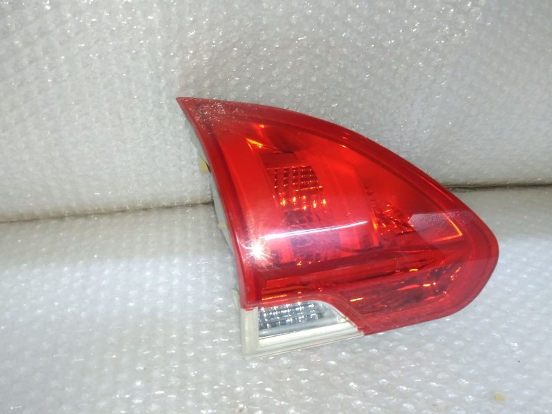 Recambio de piloto trasero izquierdo para peugeot 2008 (--.2013) active referencia OEM IAM 9678074480  INTERIOR