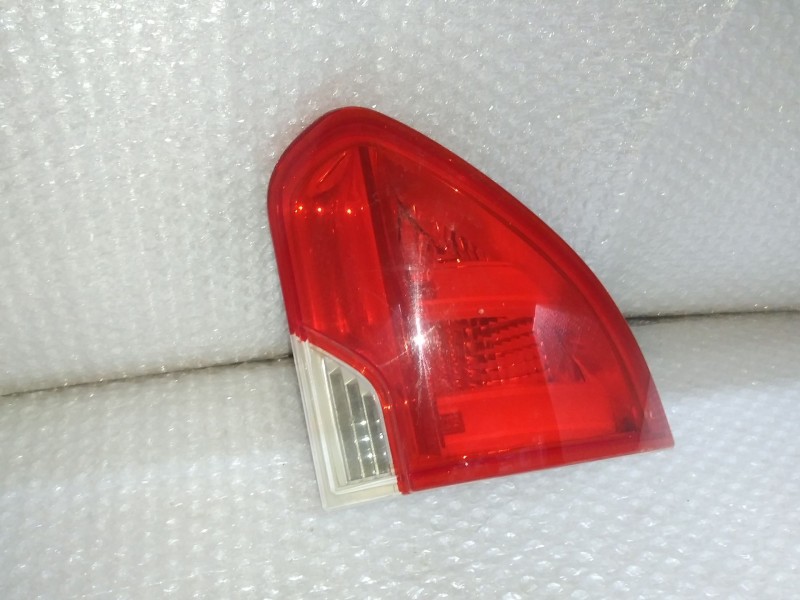 Recambio de piloto trasero derecho para peugeot 2008 (--.2013) active referencia OEM IAM 967804580 TETON ROTO INTERIOR