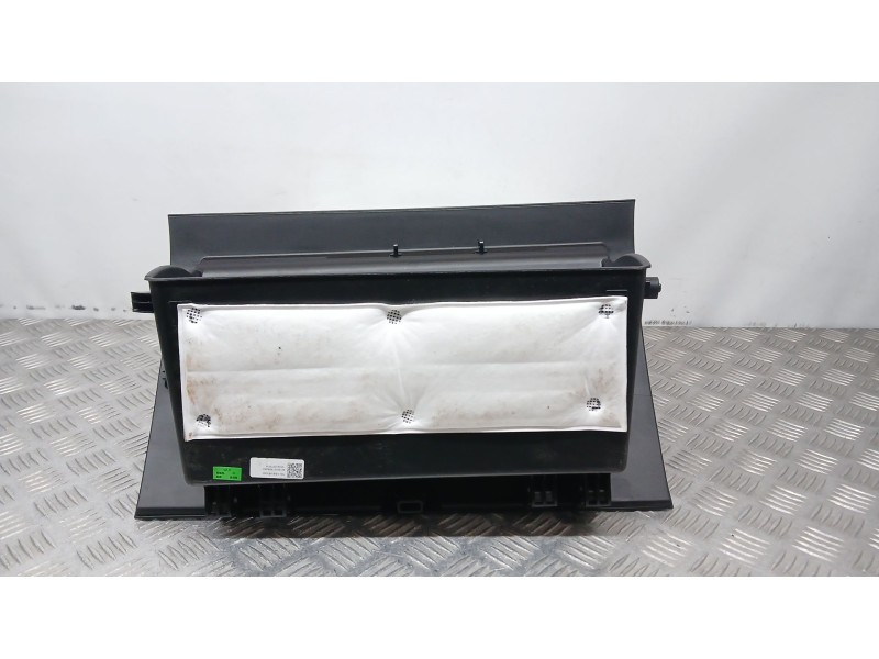 Recambio de guantera para jaecoo 7 phev 1.5 tgdi 255kw referencia OEM IAM 401002975AAABK  202412070636