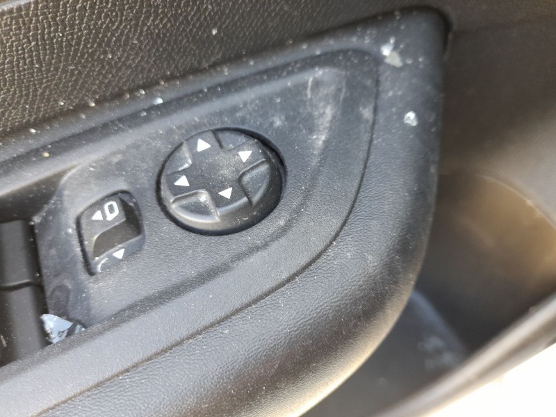 Recambio de mando elevalunas delantero izquierdo para citroën c4 iii (ba_, bb_, bc_) 1.5 bluehdi 130 (bbyhzb) referencia OEM IAM