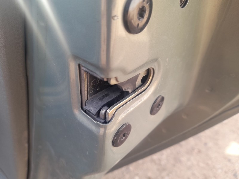 Recambio de cerradura puerta trasera derecha para renault scénic i monospace (ja0/1_, fa0_) 1.9 dci rx4 referencia OEM IAM 77014