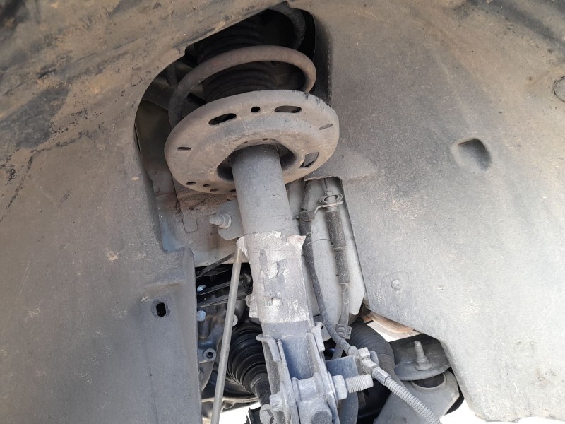 Recambio de amortiguador delantero izquierdo para citroën c4 iii (ba_, bb_, bc_) 1.5 bluehdi 130 (bbyhzb) referencia OEM IAM   