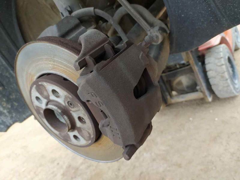 Recambio de pinza freno delantera derecha para audi a1 (8x) attraction referencia OEM IAM 1K0615124E  