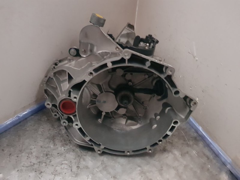 Recambio de caja cambios para ford kuga titanium referencia OEM IAM DG9R7002HC 260919 6VELOCIDADES