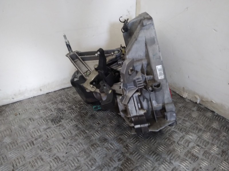 Recambio de caja cambios para nissan juke (f15) acenta referencia OEM IAM JR5195 5VELOCIDADES jrqs2g