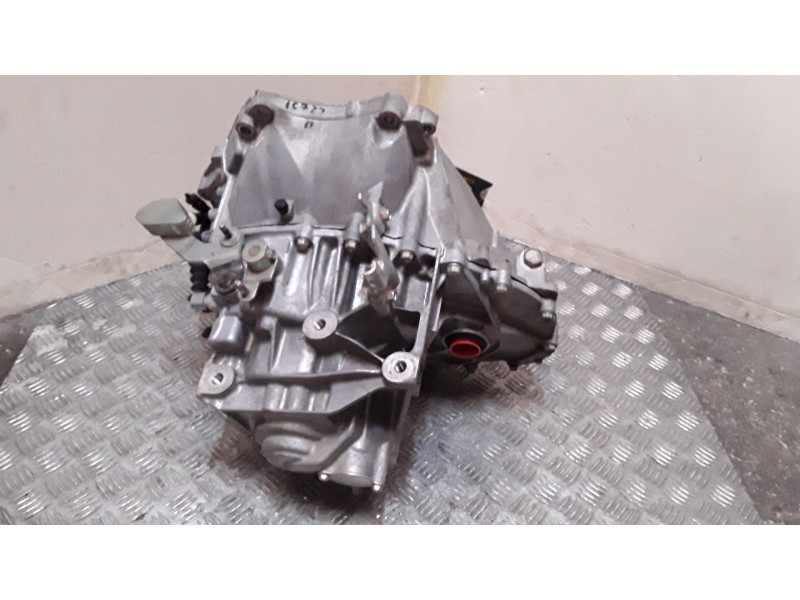 Recambio de caja cambios para mazda 2 lim. () origin referencia OEM IAM F69103000  5 VELOCIDADES