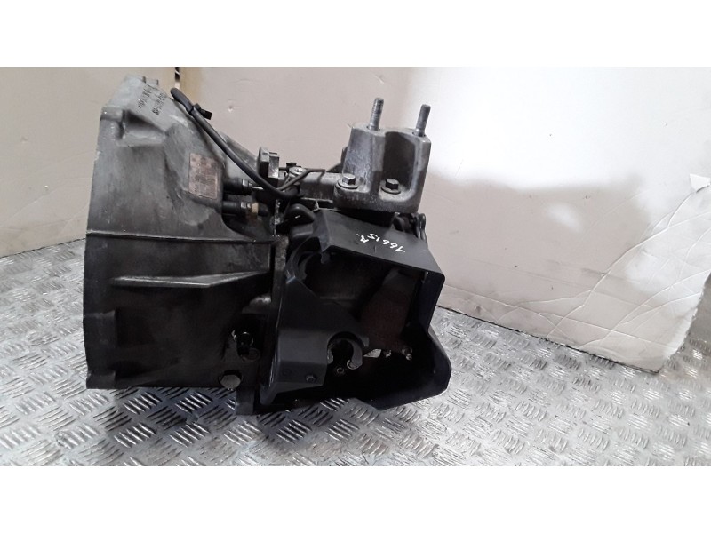 Recambio de caja cambios para ford transit courier b460 furgoneta/monovolumen 1.5 tdci referencia OEM IAM BA6R7002ABH 2067971 5V