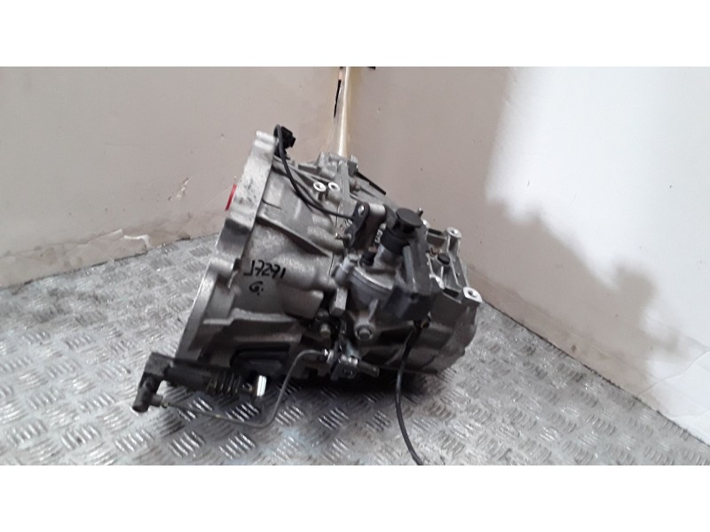 Recambio de caja cambios para hyundai i30 (fd) 1.6 crdi referencia OEM IAM 4300032360 6 VELOCIDADES 