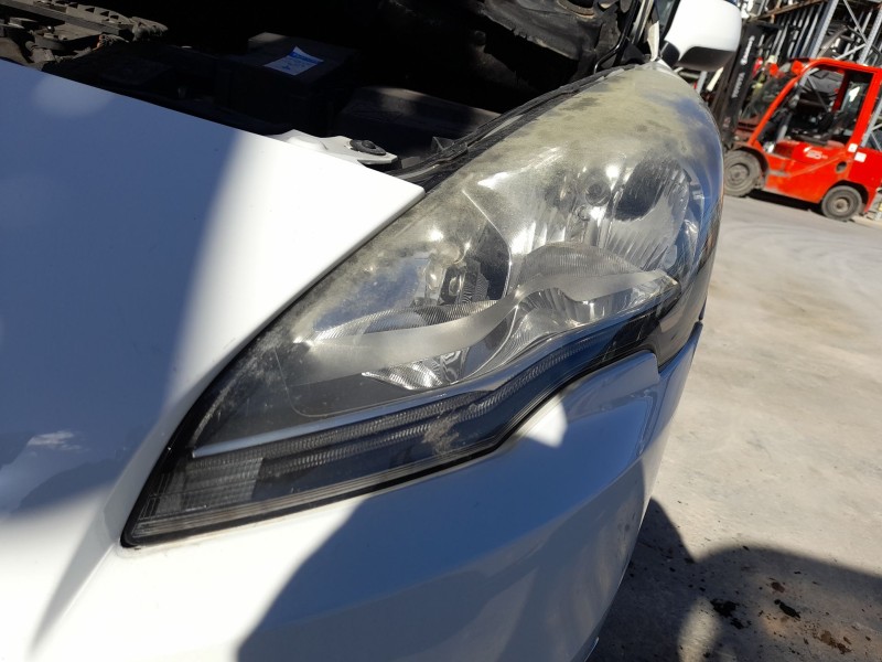 Recambio de faro izquierdo para peugeot 5008 (0u_, 0e_) 1.6 bluehdi 120 referencia OEM IAM   