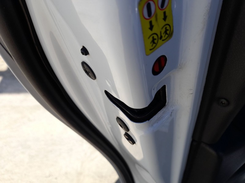 Recambio de cerradura puerta trasera izquierda para peugeot 5008 (0u_, 0e_) 1.6 bluehdi 120 referencia OEM IAM   