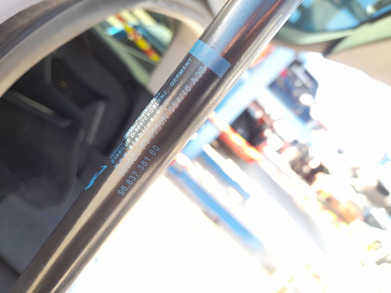 Recambio de amortiguadores maletero / porton para peugeot 5008 (0u_, 0e_) 1.6 bluehdi 120 referencia OEM IAM   