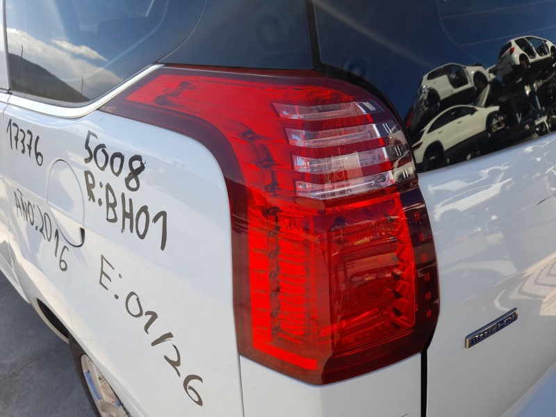 Recambio de piloto trasero izquierdo para peugeot 5008 (0u_, 0e_) 1.6 bluehdi 120 referencia OEM IAM   