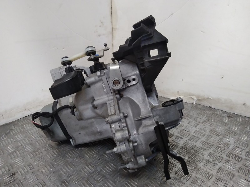 Recambio de caja cambios para peugeot 2008 (--.2013) style referencia OEM IAM 20A705  