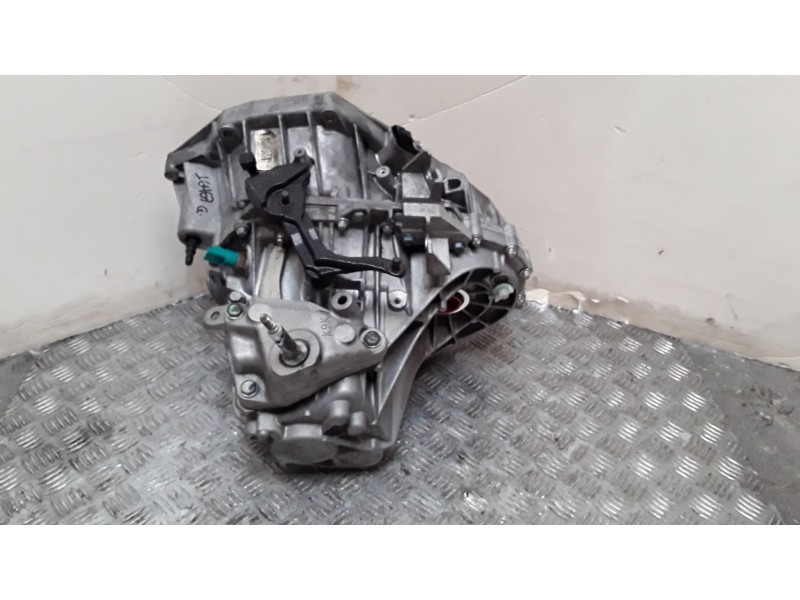 Recambio de caja cambios para nissan pulsar hatchback (c13) 1.5 dci referencia OEM IAM TL4138  6 VELOCIDADES