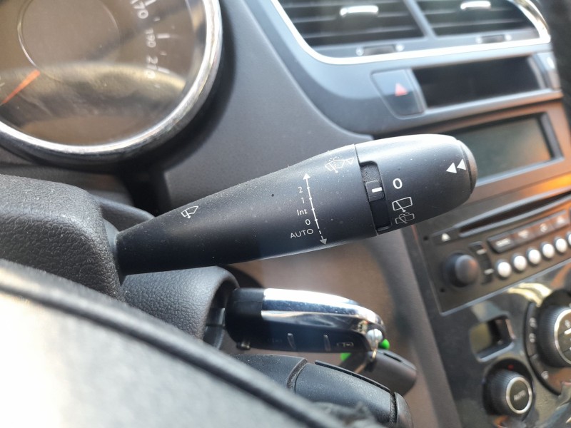 Recambio de mando luces y limpia para peugeot 5008 (0u_, 0e_) 1.6 bluehdi 120 referencia OEM IAM   