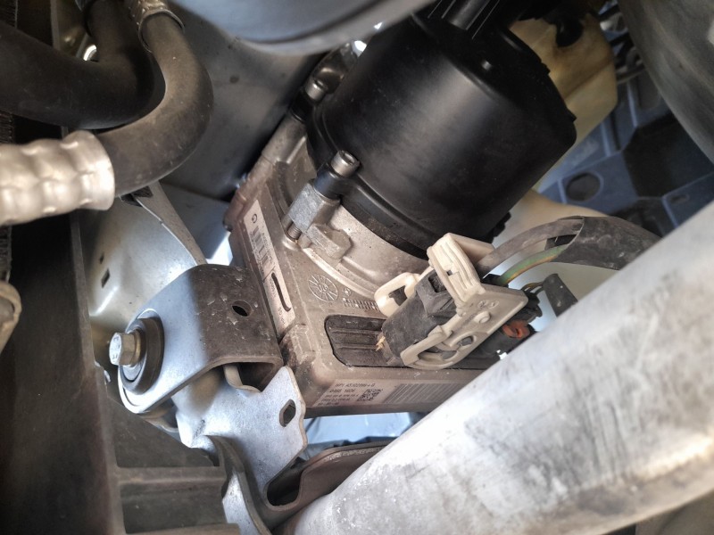 Recambio de bomba direccion electrica para peugeot 5008 (0u_, 0e_) 1.6 bluehdi 120 referencia OEM IAM   