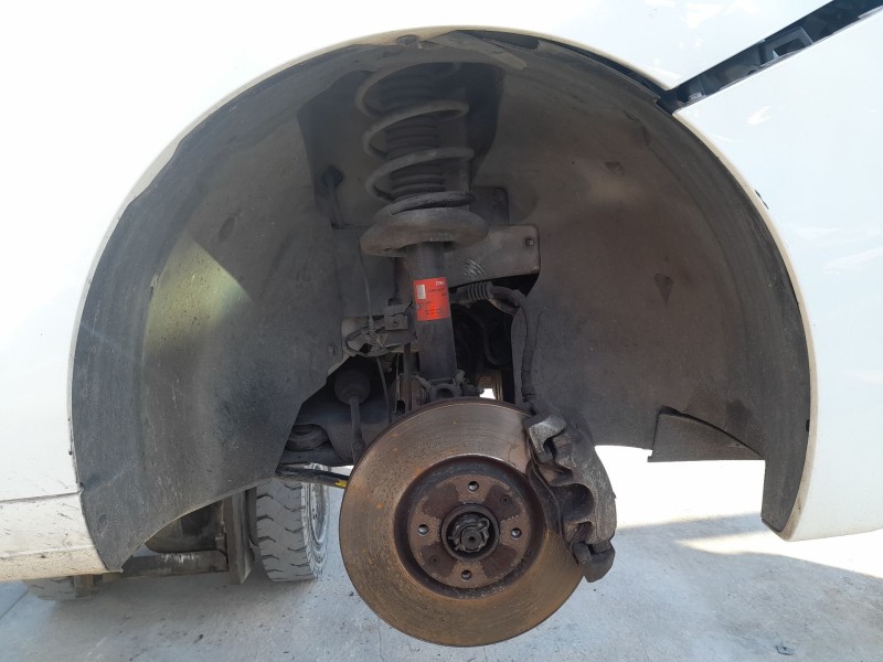 Recambio de plastico pase rueda del. dch. para peugeot 5008 (0u_, 0e_) 1.6 bluehdi 120 referencia OEM IAM   