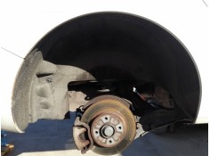 PLASTICO PASE RUEDA TRAS. DCH. 