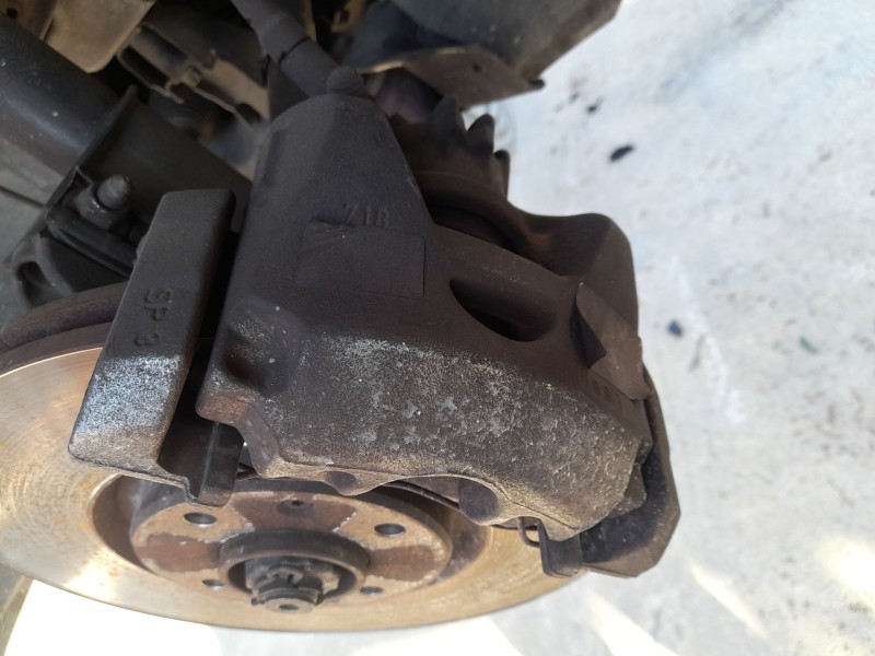 Recambio de pinza freno delantera derecha para peugeot 5008 (0u_, 0e_) 1.6 bluehdi 120 referencia OEM IAM   