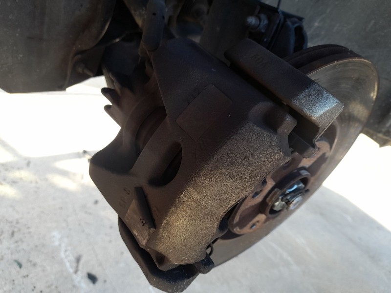 Recambio de pinza freno delantera izquierda para peugeot 5008 (0u_, 0e_) 1.6 bluehdi 120 referencia OEM IAM   