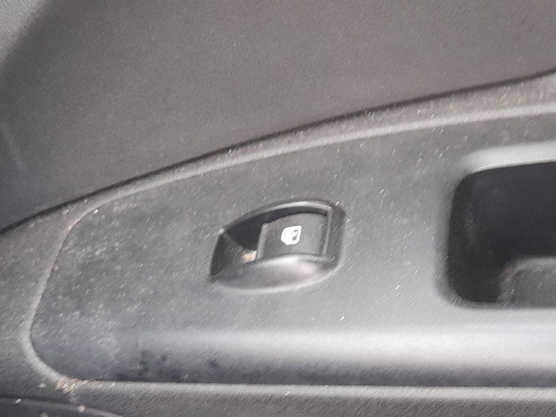 Recambio de mando elevalunas delantero derecho para fiat doblo cargo (263_) 1.4 natural power referencia OEM IAM   