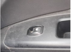 MANDO ELEVALUNAS DELANTERO DERECHO 735616013 