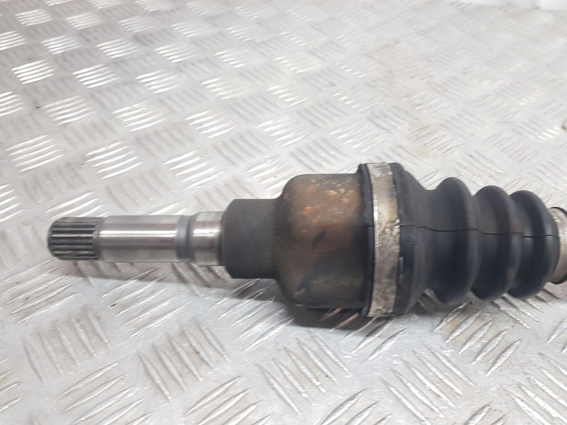 Recambio de transmision delantera derecha para peugeot 208 i (ca_, cc_) 1.2 vti 82 referencia OEM IAM 9803959680  