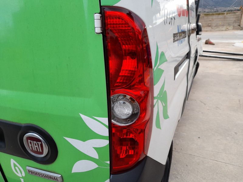 Recambio de piloto trasero derecho para fiat doblo cargo (263_) 1.4 natural power referencia OEM IAM   