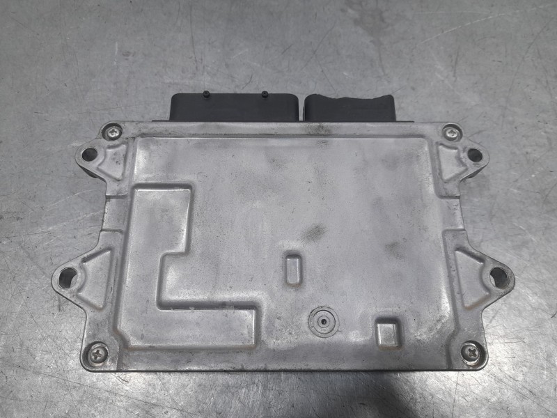 Recambio de centralita motor uce para mazda 2 lim. () evolution referencia OEM IAM P5RV18881 E6TA1571HZC MITSUBISHI