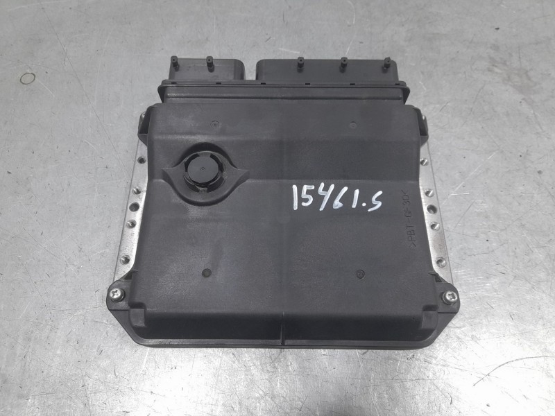 Recambio de centralita motor uce para toyota auris active referencia OEM IAM 896610Z740 MB759005011 DENSO