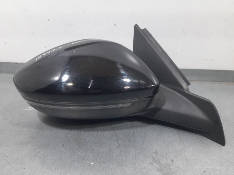 Recambio de retrovisor derecho para opel corsa f gs referencia OEM IAM 232678030  ELECTRICO Y LUZ LED