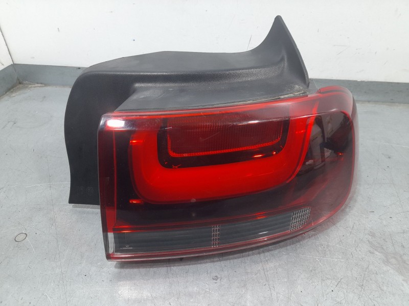 Recambio de piloto trasero derecho exterior para citroën c4 cactus 1.5 bluehdi 100 referencia OEM IAM 9823950280 90119846 VALEO