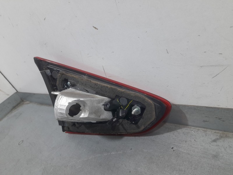 Recambio de piloto trasero derecho para mazda 2 lim. () evolution referencia OEM IAM DB5J513F0B 13218383 KOITO