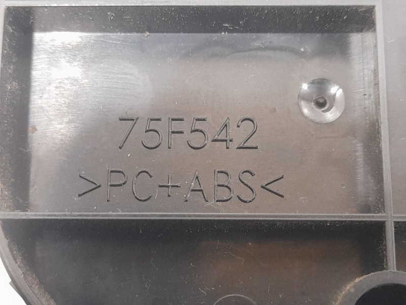 Recambio de mando climatizador para toyota auris active referencia OEM IAM 75F542  