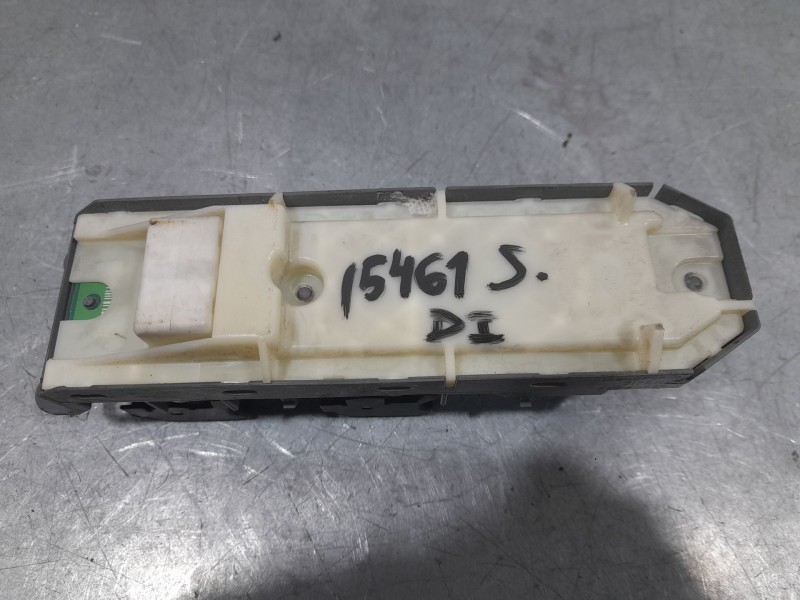 Recambio de mando elevalunas delantero izquierdo para toyota auris active referencia OEM IAM 515220  C/ MANDO CIERRE CENTRALIZAD