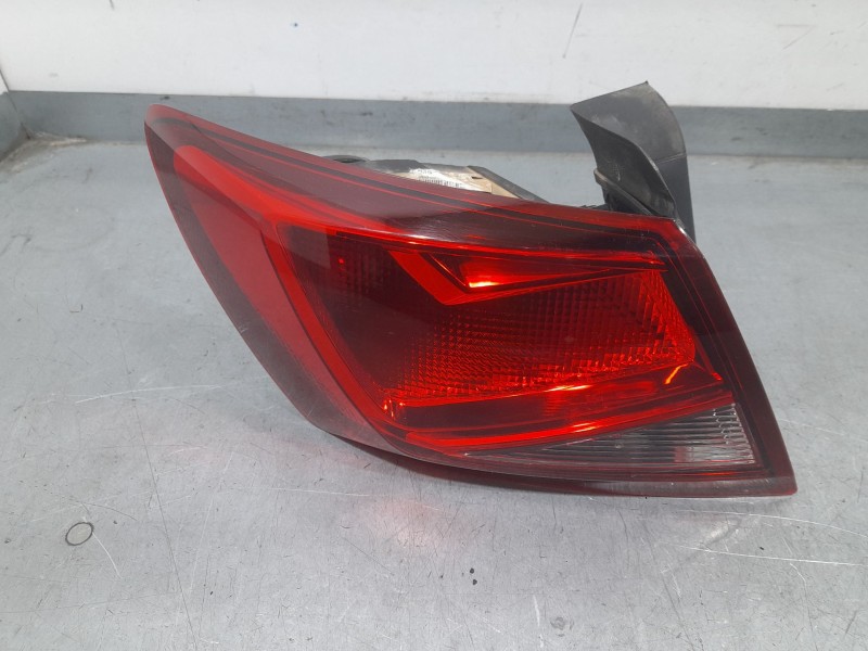 Recambio de piloto trasero izquierdo exterior para seat leon (5f1) 1.6 tdi referencia OEM IAM 5F0945095D  VALEO