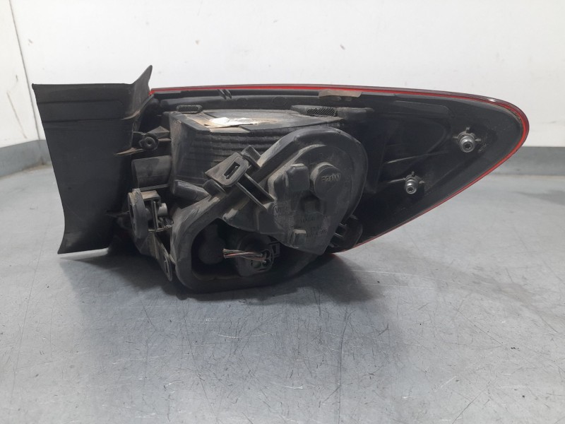 Recambio de piloto trasero izquierdo exterior para seat leon (5f1) 1.6 tdi referencia OEM IAM 5F0945095D  VALEO