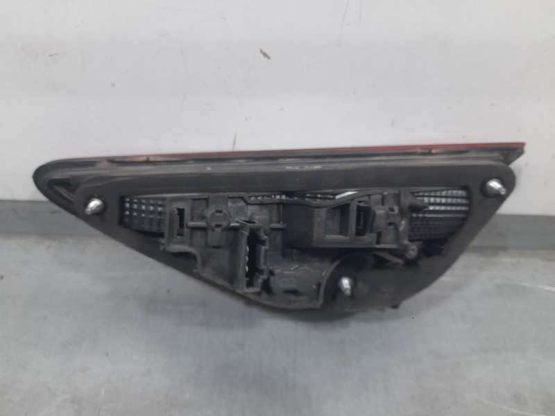 Recambio de piloto trasero izquierdo interior para seat leon (5f1) 1.6 tdi referencia OEM IAM 5F0945093D  VALEO