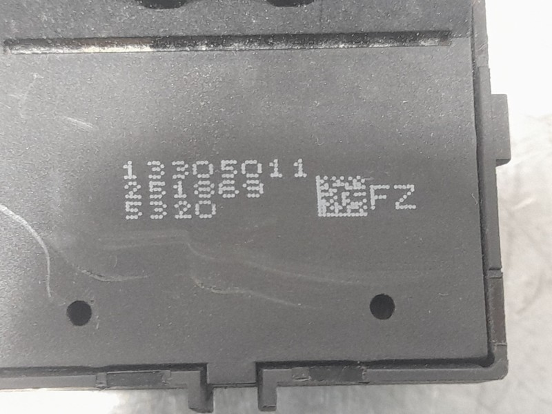Recambio de mando elevalunas delantero izquierdo para opel mokka / mokka x (j13) 1.6 cdti (_76) referencia OEM IAM 13305011  