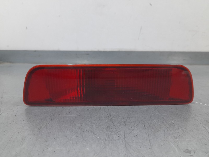 Recambio de piloto trasero central para nissan micra v (k14) 0.9 ig-t referencia OEM IAM 26580JD00B 00954000 HELLA