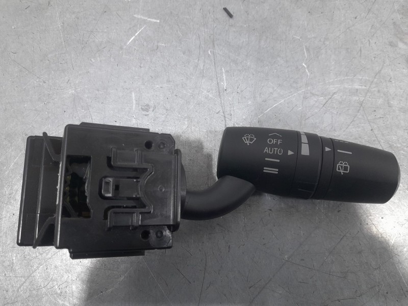 Recambio de mando limpia para mazda 2 lim. () evolution referencia OEM IAM DA6A66128  