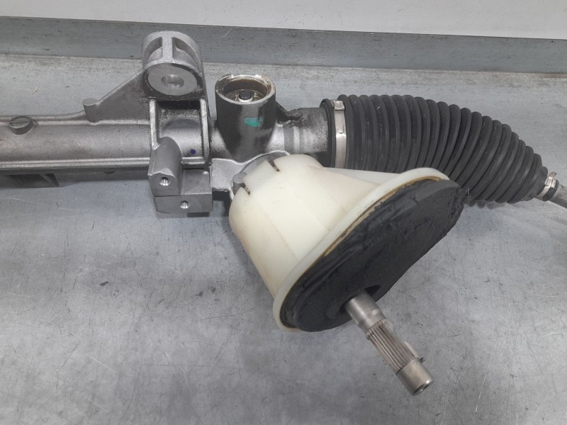 Recambio de cremallera direccion para renault megane iii berlina 5 p dynamique referencia OEM IAM 490017022R  MECANICA