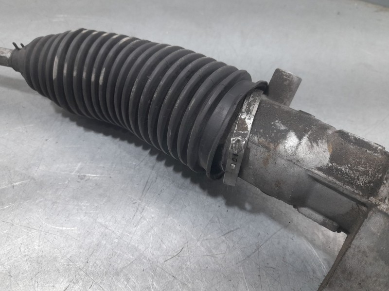 Recambio de cremallera direccion para renault megane iii berlina 5 p dynamique referencia OEM IAM 490017022R  MECANICA