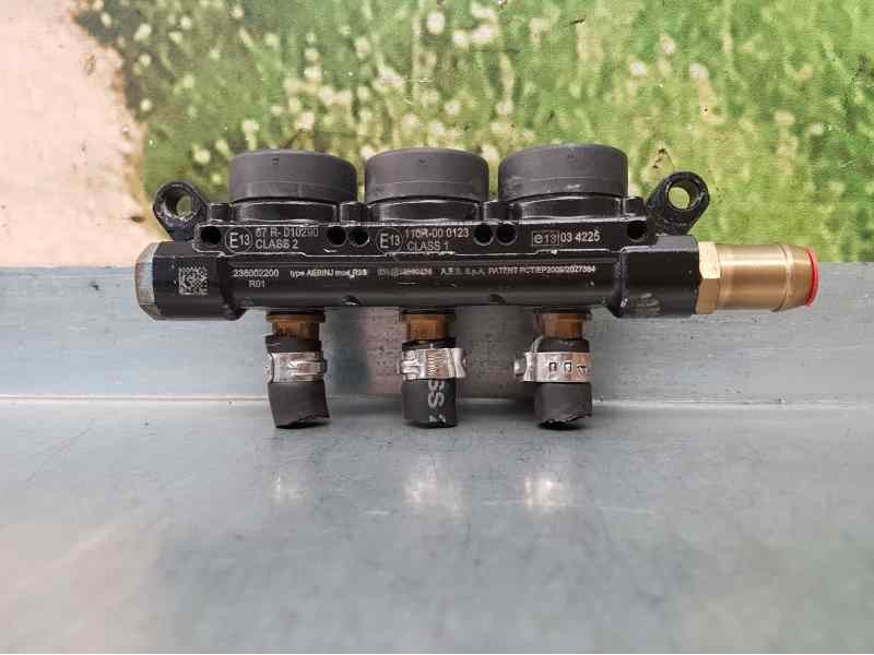 Recambio de rampa inyectora para toyota aygo (kgb/wnb) básico referencia OEM IAM 110R000123 110R000123 