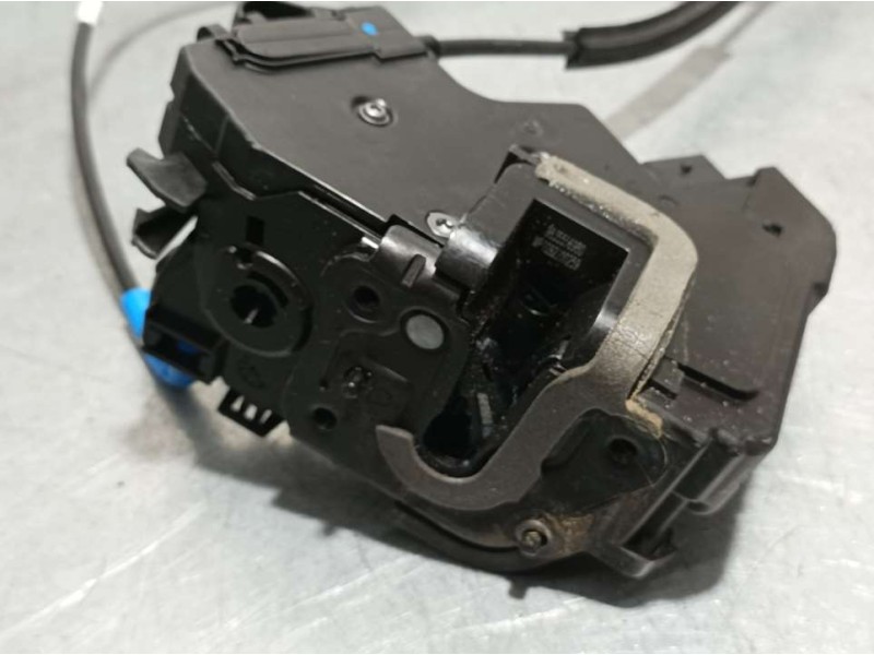 Recambio de cerradura puerta delantera derecha para peugeot 308 active pack bluehdi 130 s&s referencia OEM IAM 9835556980  ELECT