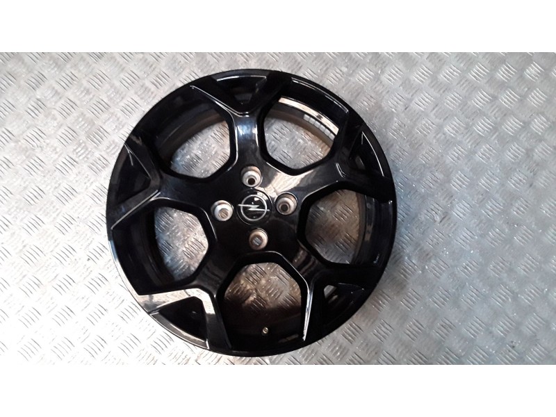 Recambio de llanta aluminio para opel crossland x / crossland (p17, p2qo) 1.2 (75) referencia OEM IAM 6.5X17 4 TORN ET20  ALUMIN