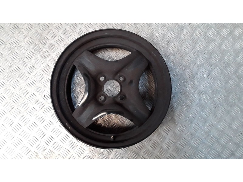Recambio de llanta para dacia sandero iii 1.0 tce 90 referencia OEM IAM 6X15 4 TORN ET40  HIERRO